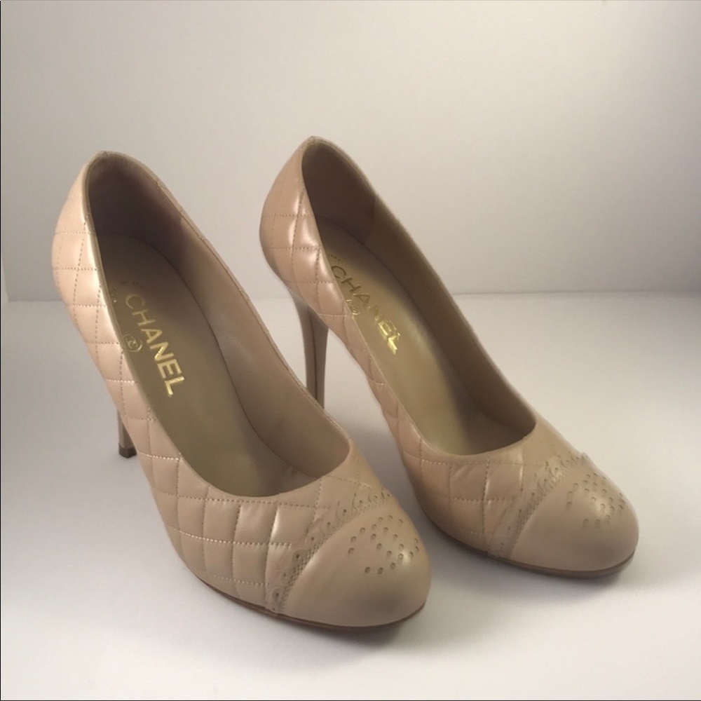 Chanel Tan Quilted Logo Heel - Picture 1 of 9